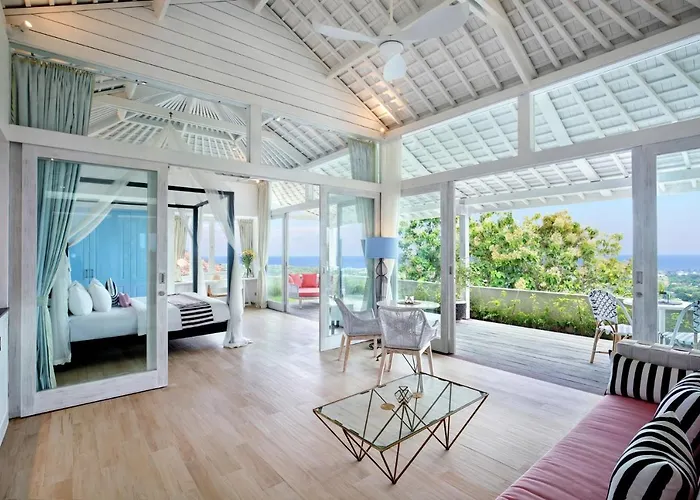 Hidden Hills - Small Luxury Of The World *