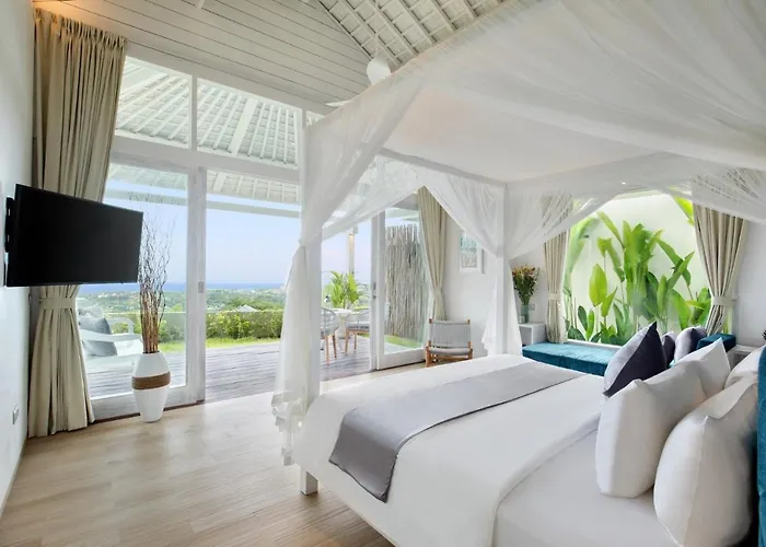 Hidden Hills - Small Luxury Of The World *