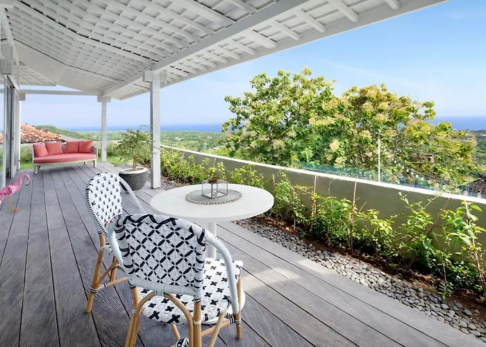 Hidden Hills - Small Luxury Of The World Villa